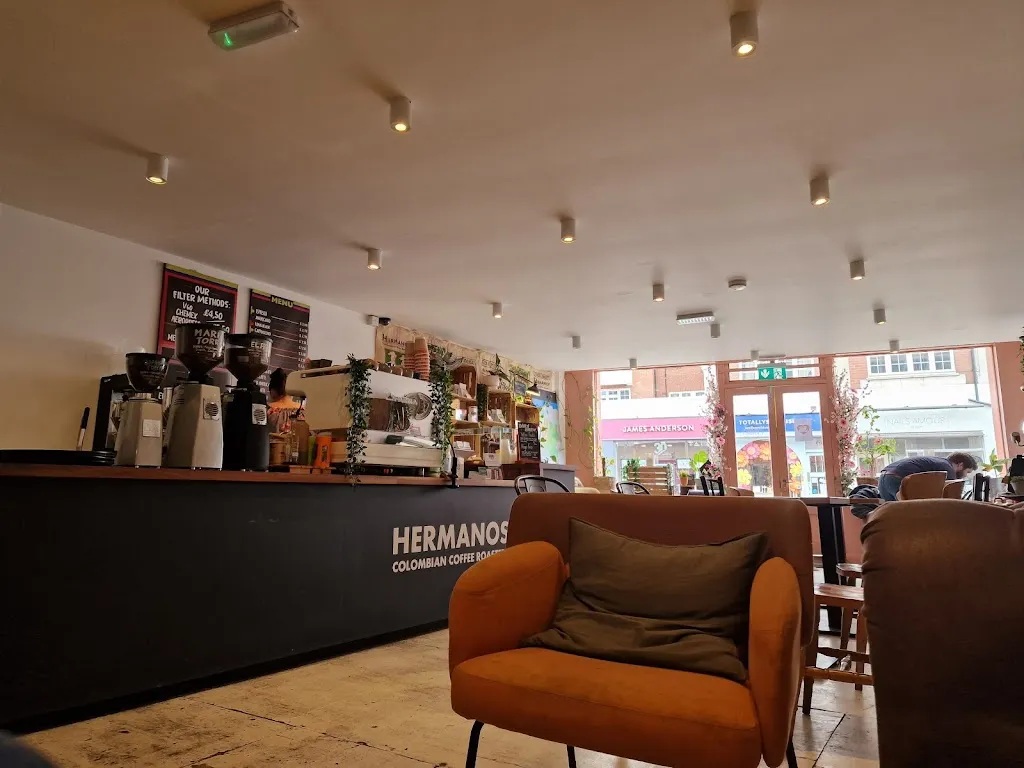 Hermanos Colombian Coffee Roasters – Barnes