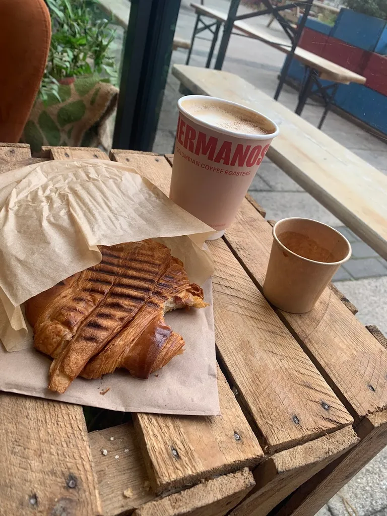 Hermanos Colombian Coffee Roasters – Blackhorse Lane