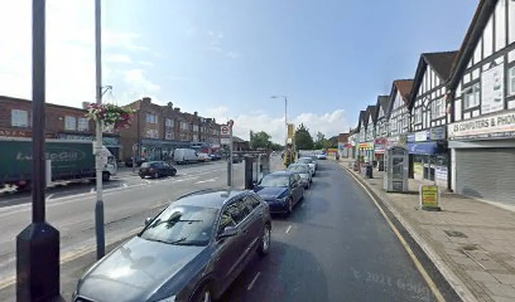 Hillingdon Circus (Stop E)