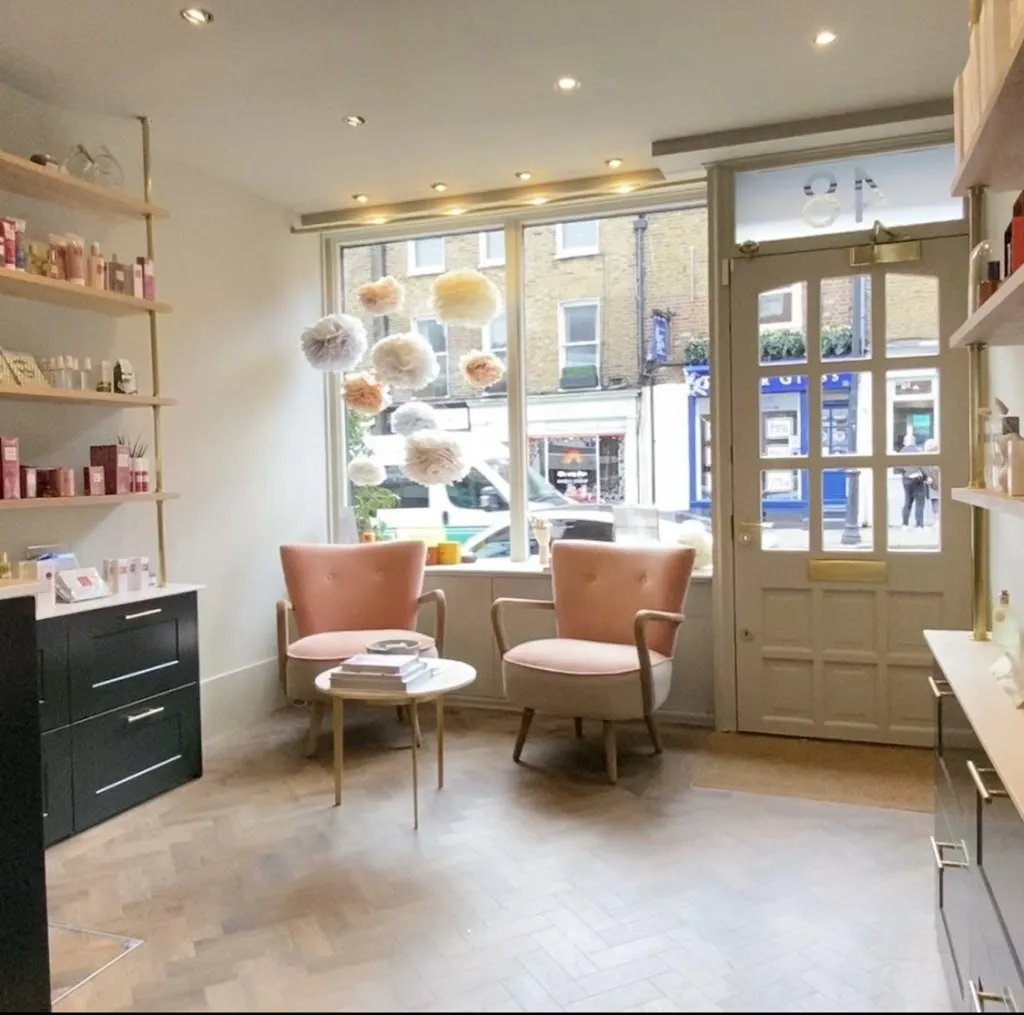 Hilltop Beauty Salon