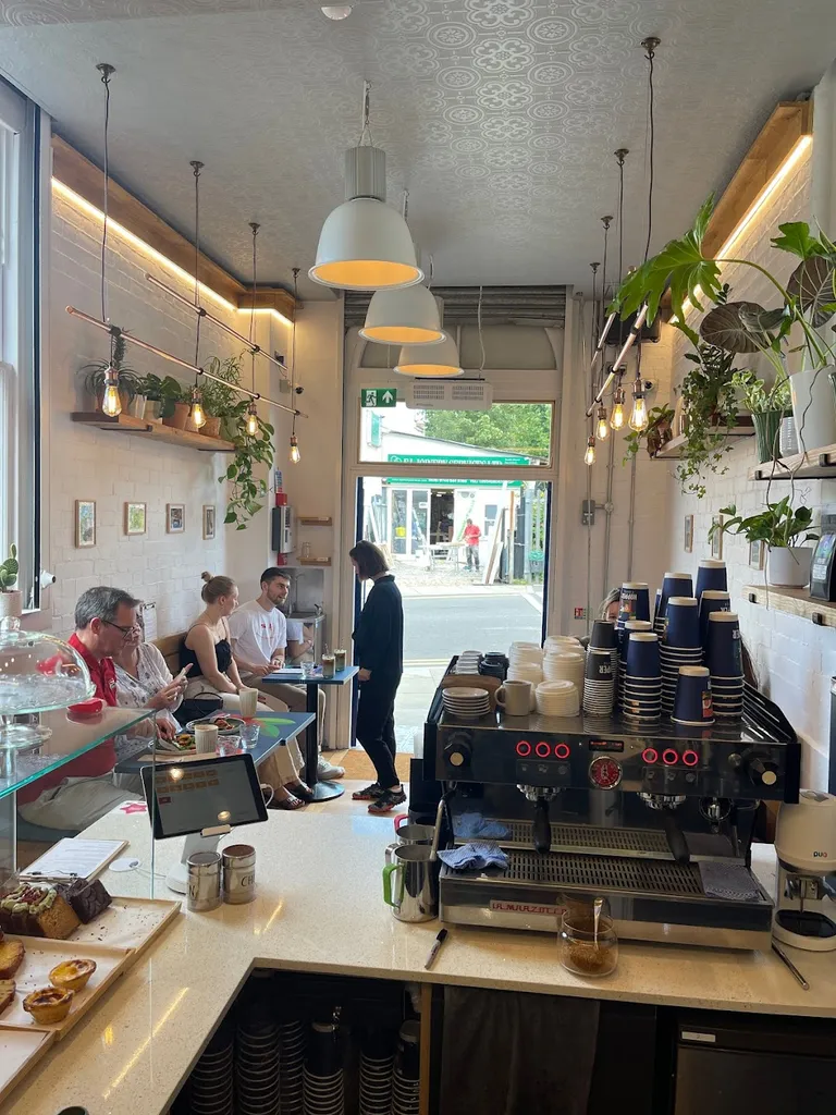 Hopper Coffee Acton Central