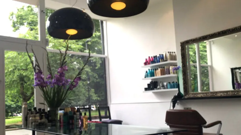 House Hair & Beauty