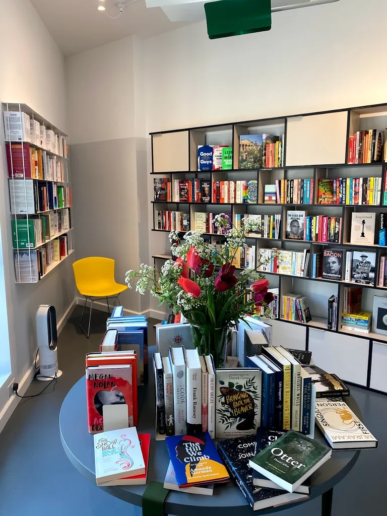 Hoxton Books