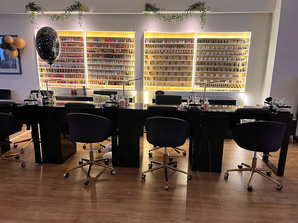 Humaz Nail and Beauty