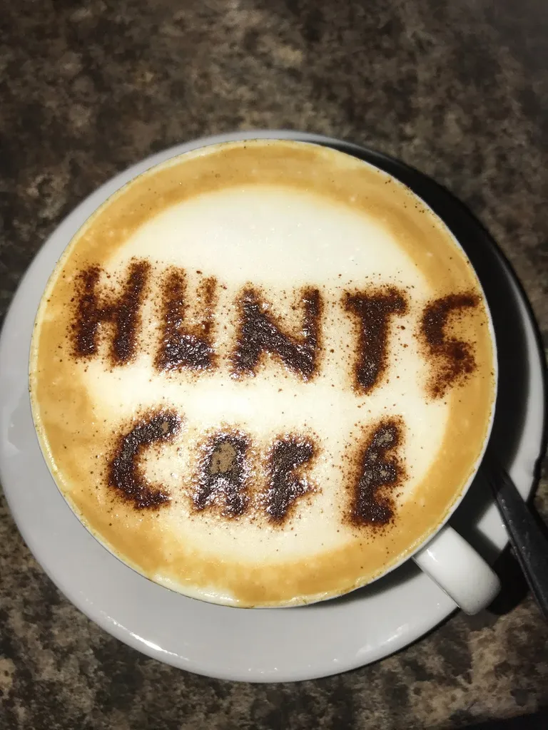 Hunt's Cafe