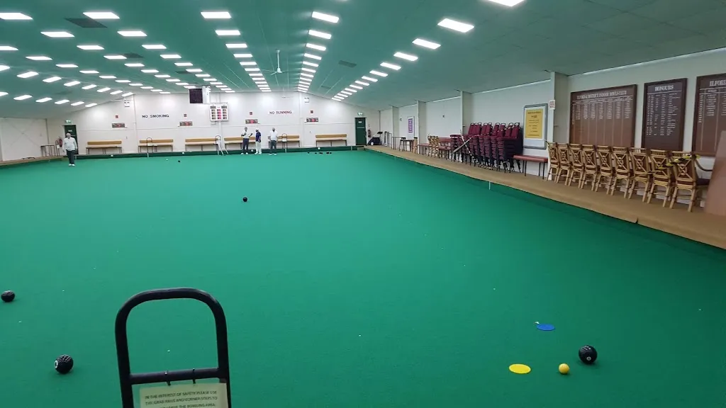 Ilford & District Indoor Bowls Club 1 Ilford & District Indoor Bowls Club