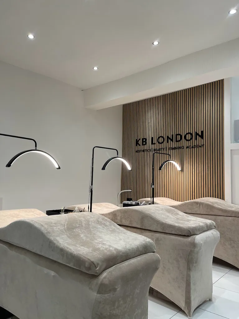 KB LONDON