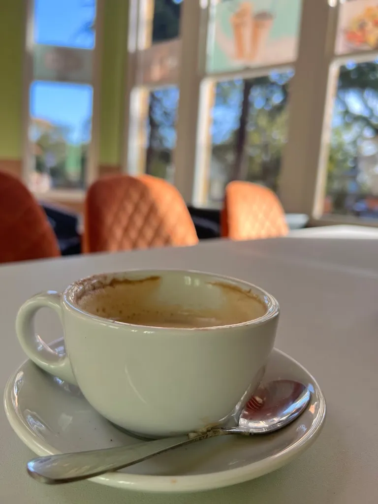 Lampton Cafe 88