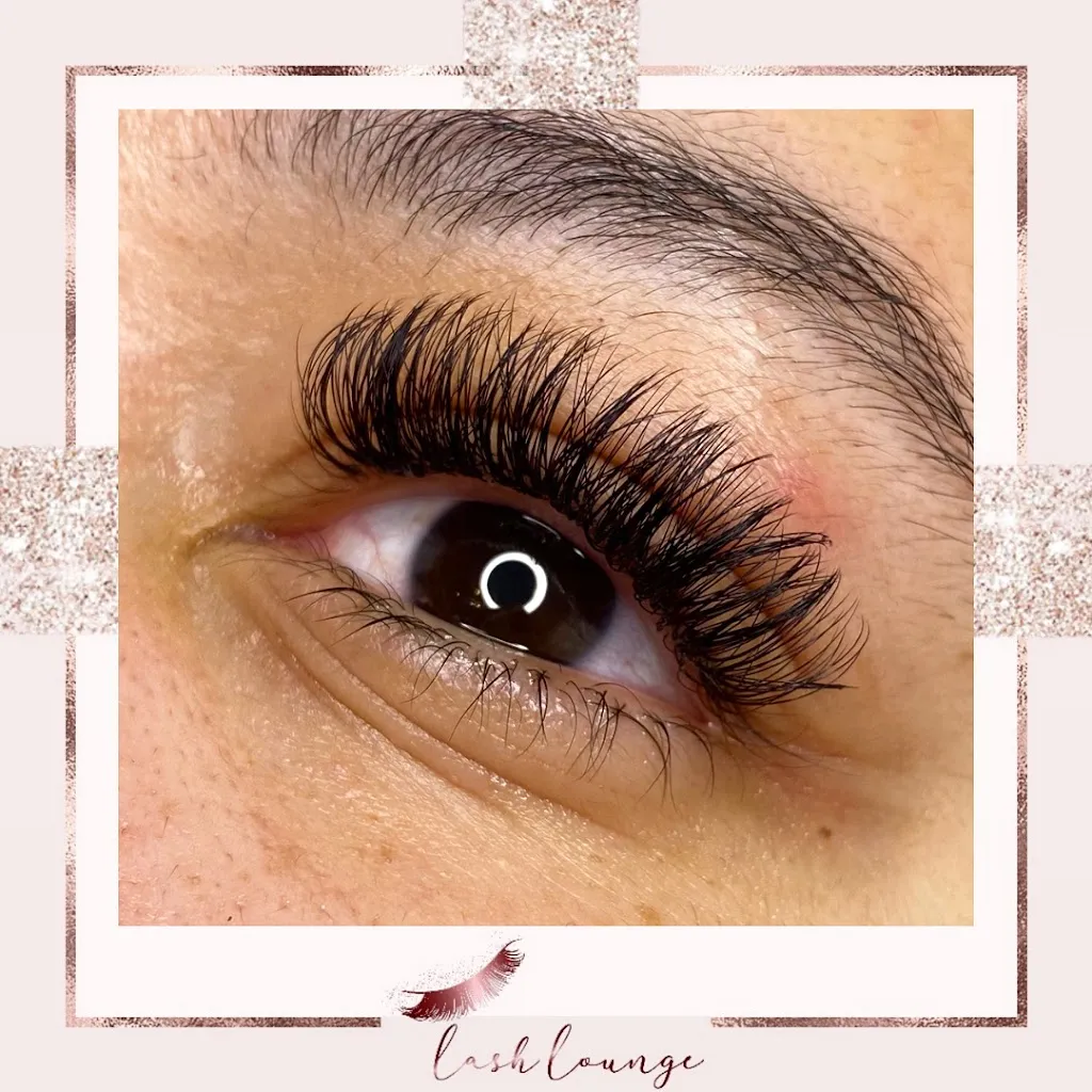 Lash Lounge By Sarajane