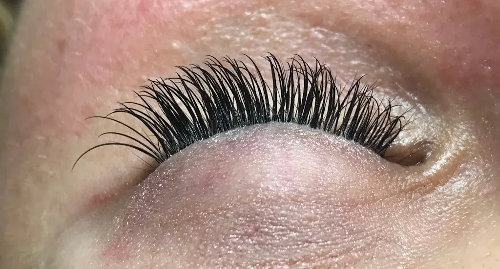 Lash O’Clock Professional Beauty
