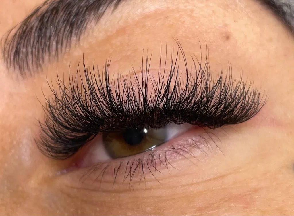 Lashes by Kate Wilde