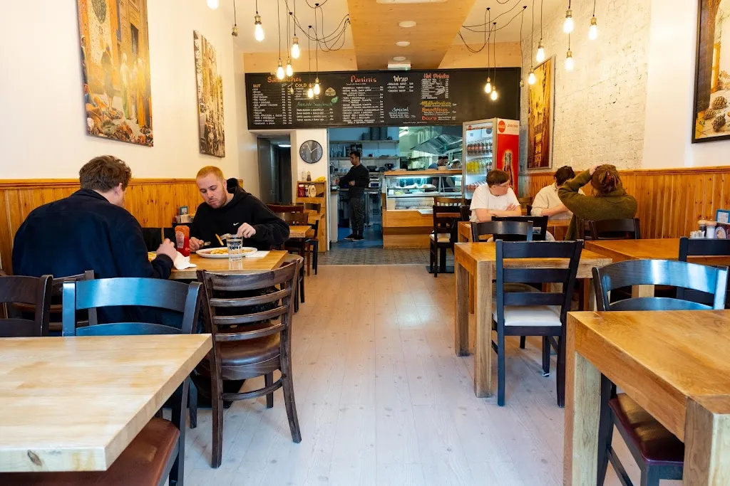 Leo's Cafe