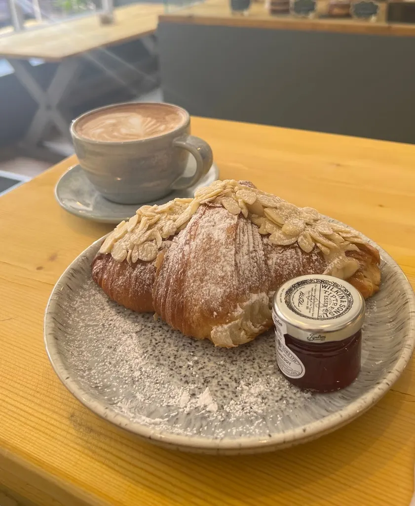 Little Bear Cafe