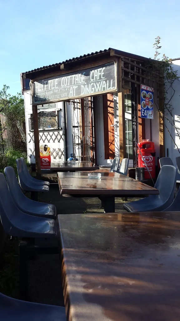 Little Cottage Cafe