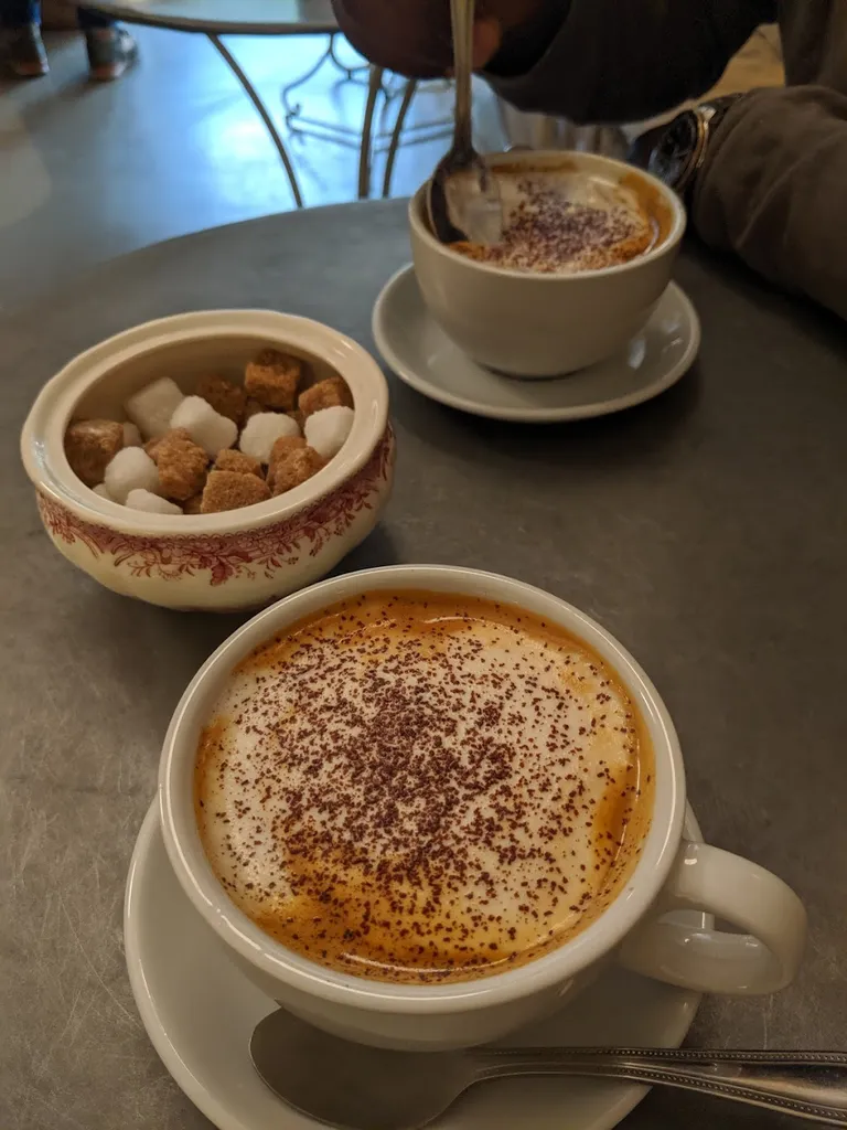 Loafing Cafe