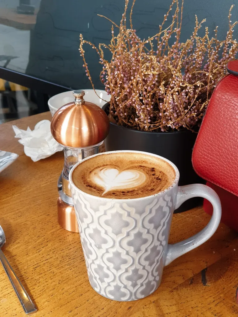 Lola's Bakery - West Hampstead Cafe