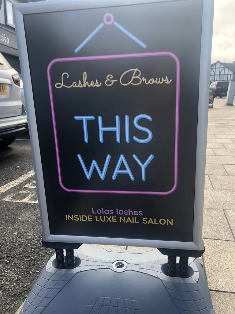 Lola’s lashes & locks