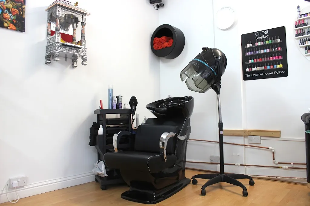 London Beauty Care & Hina Herbal