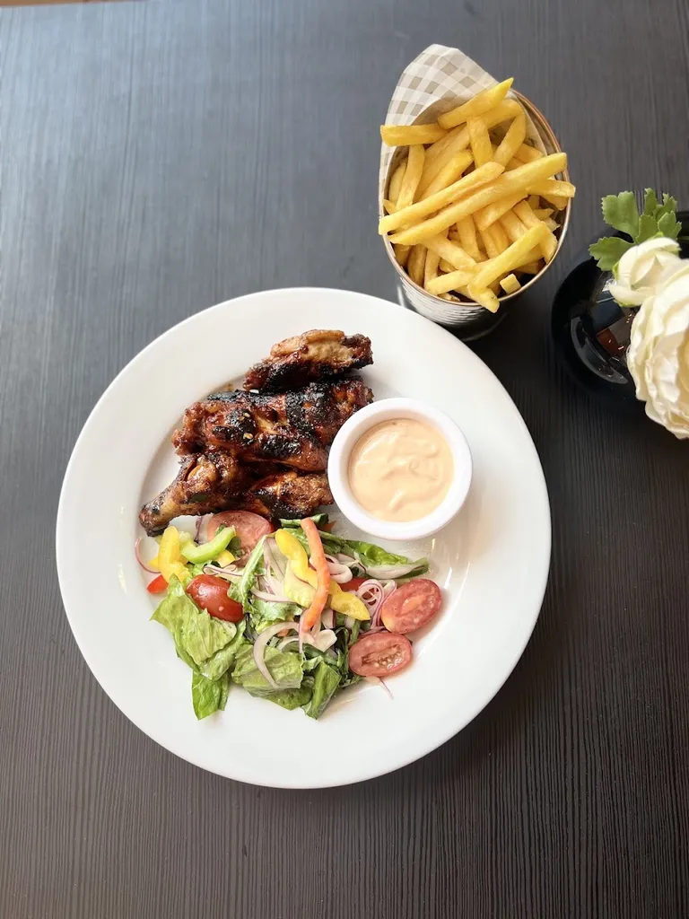 Mannys Cafe