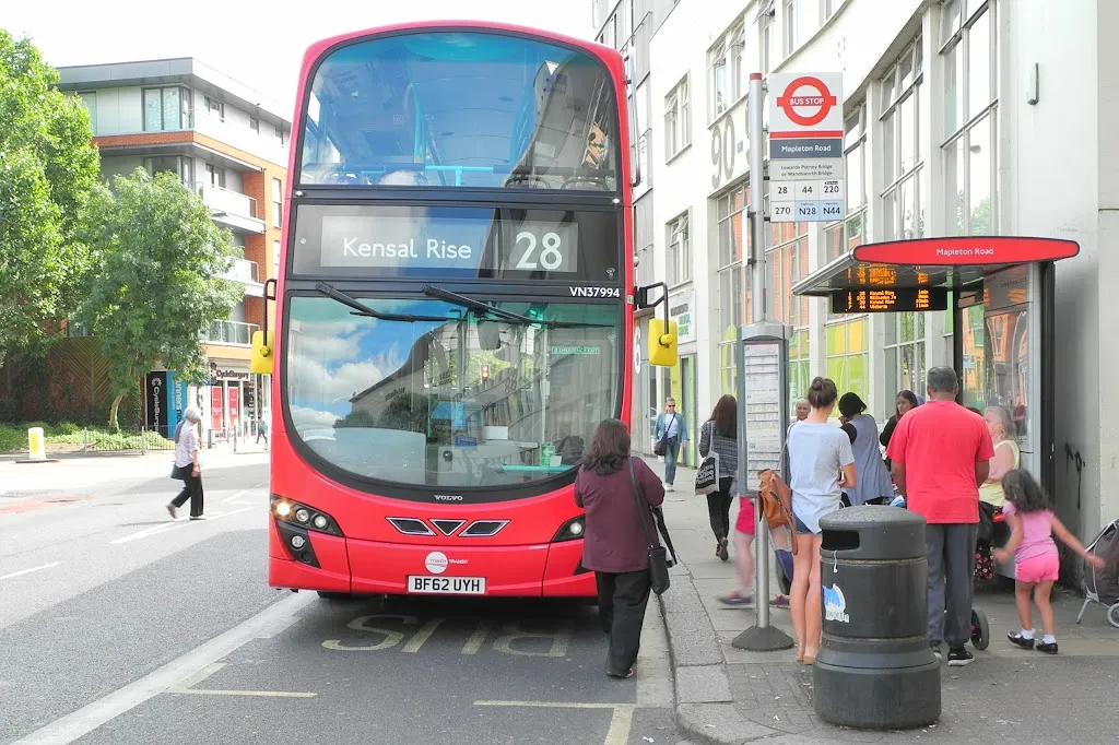 Mapleton Road