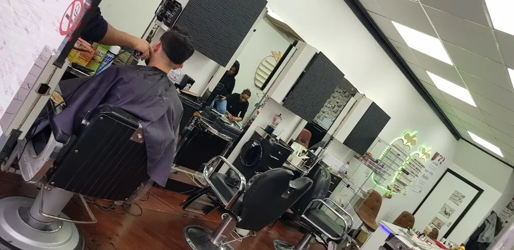 Maru Hair Stylist