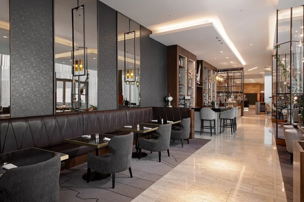 Meridian Lounge