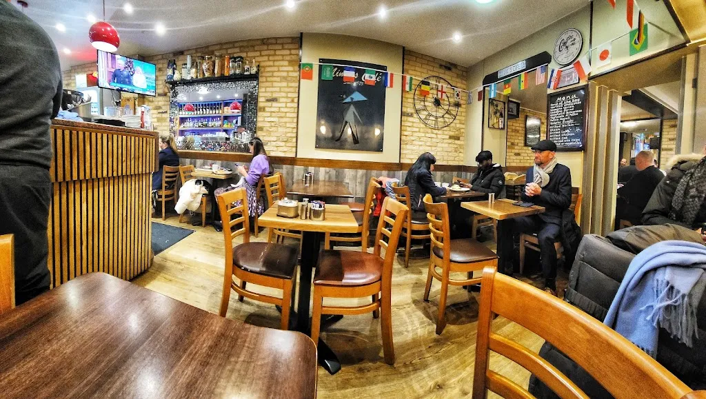 Mimos Cafe Bar