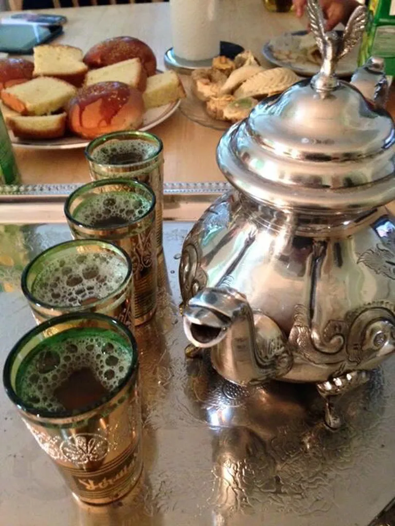 Momtaz Shisha Cafe & Restaurant
