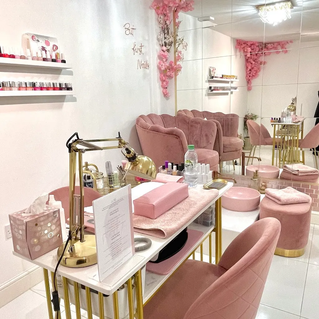 NAIA Beauty Salon