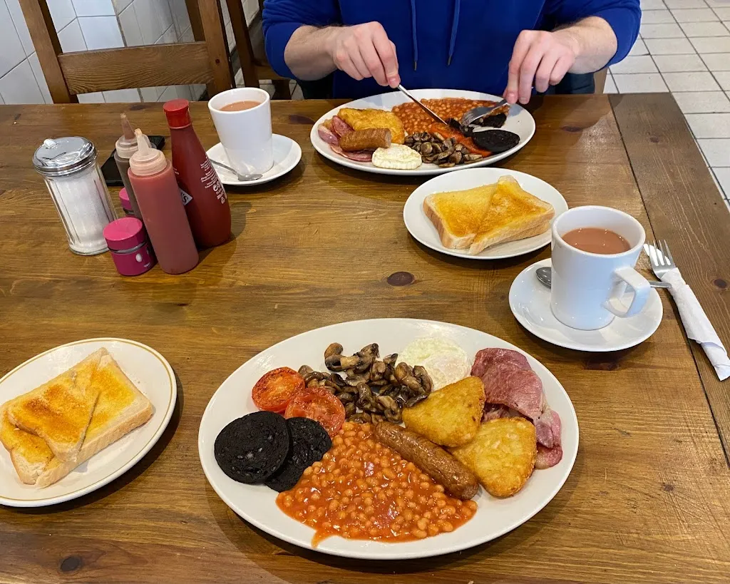 OZZIES CAFE