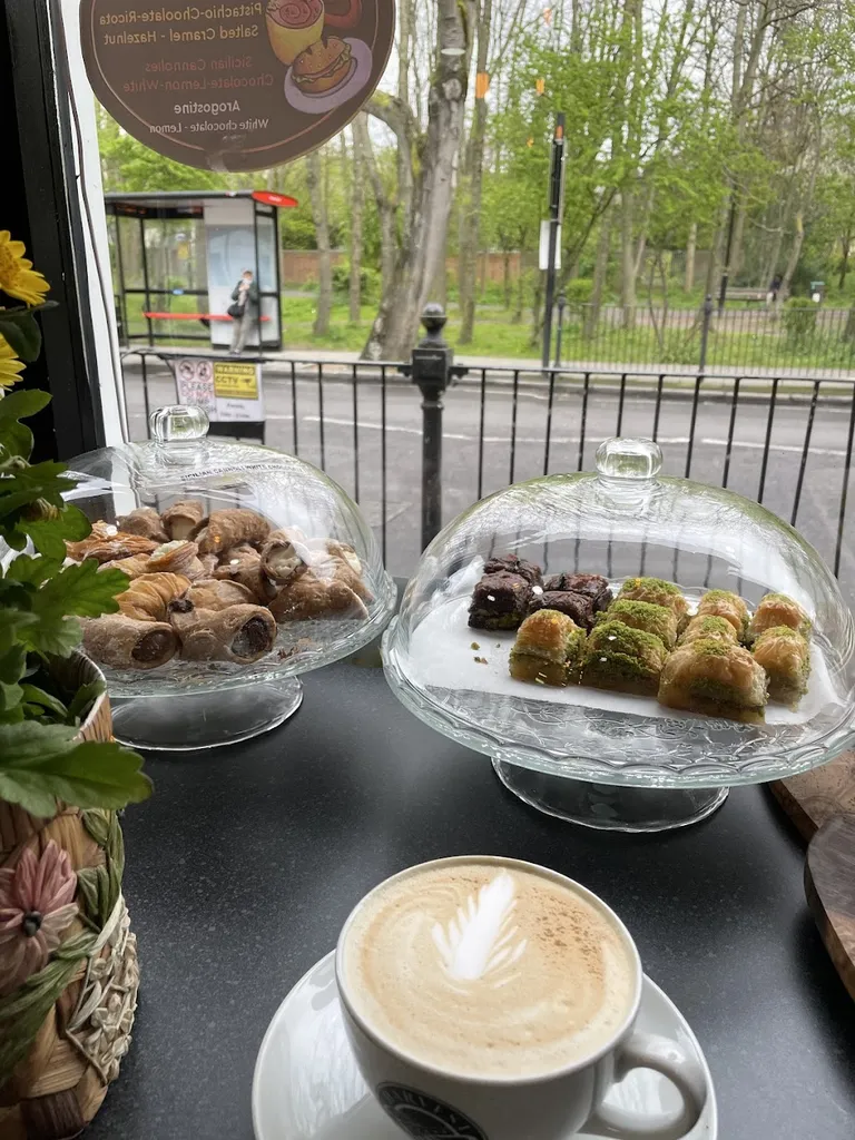 Pangaea Cafe