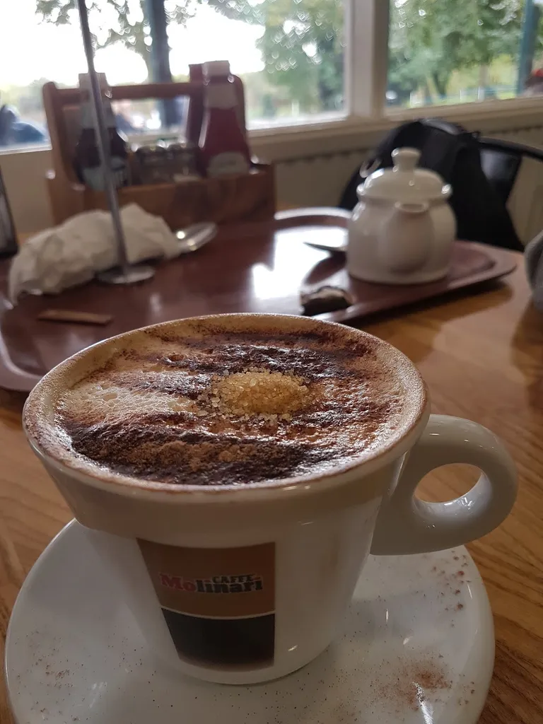 Parliament Hill Cafe