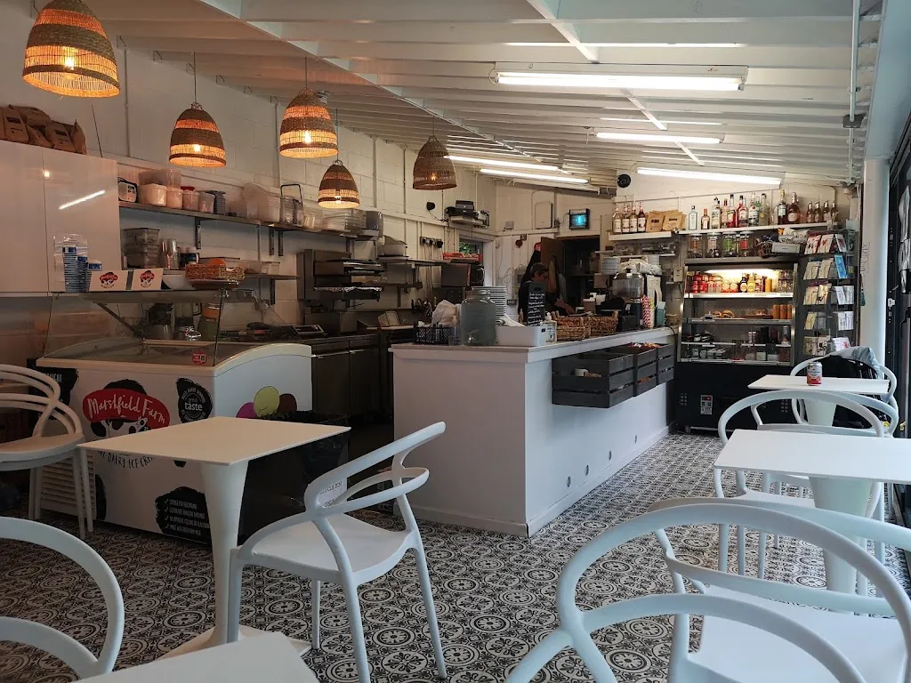 Pistachios In The Park Cafe - East Greenwich Pleasaunce