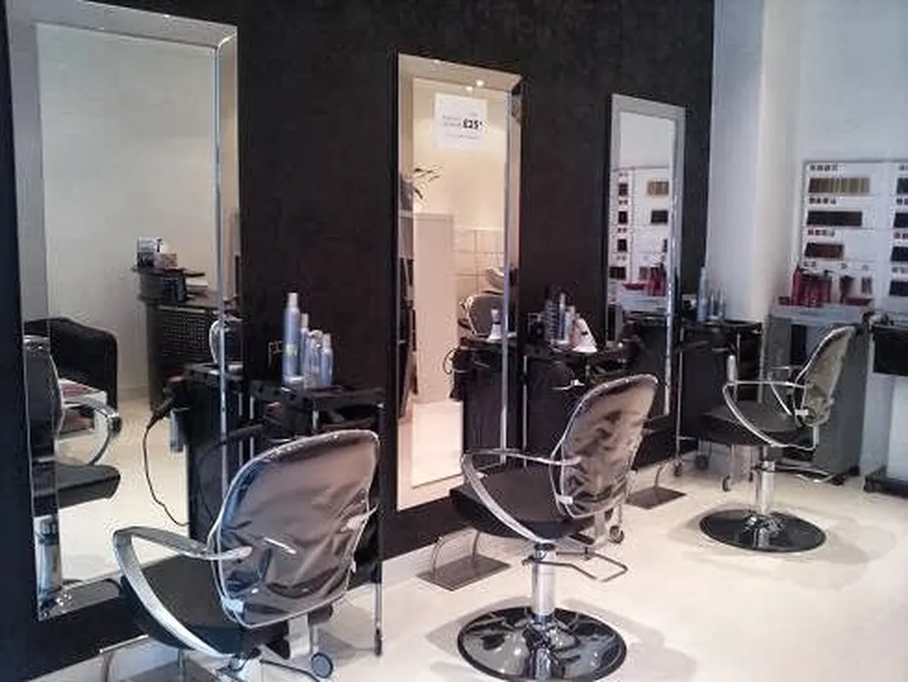 Prestige KM Hair, Beauty and Tanning Salon
