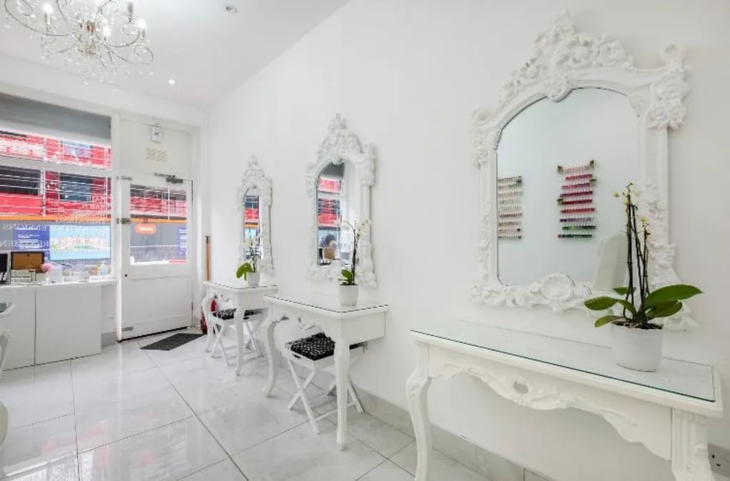 Queen Of Hearts Clinic