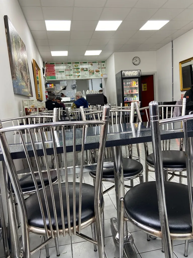 Queens Cafe
