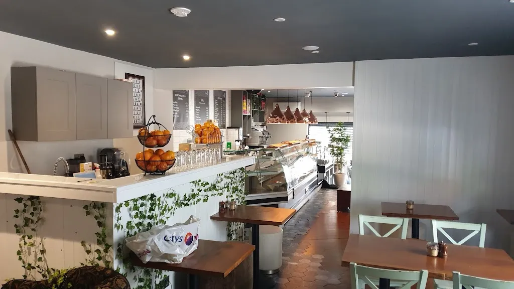 Quetzal Cafe