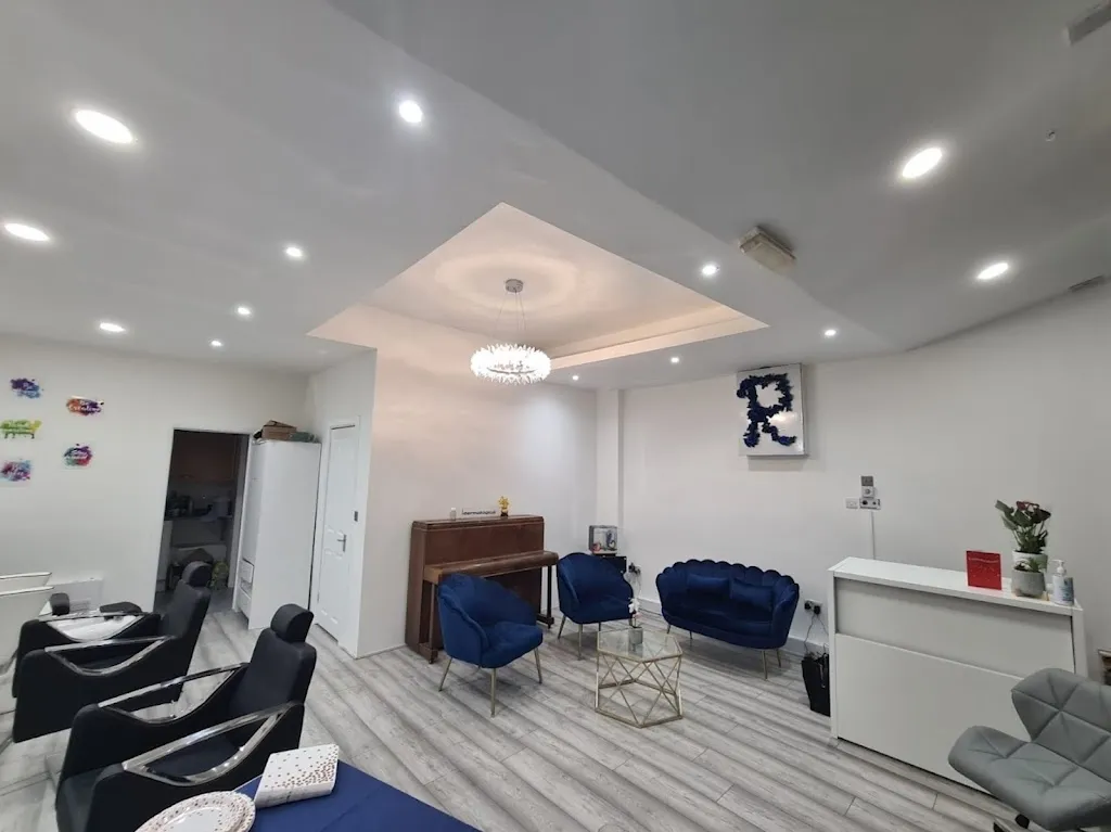 Radhika Beauty Clinic
