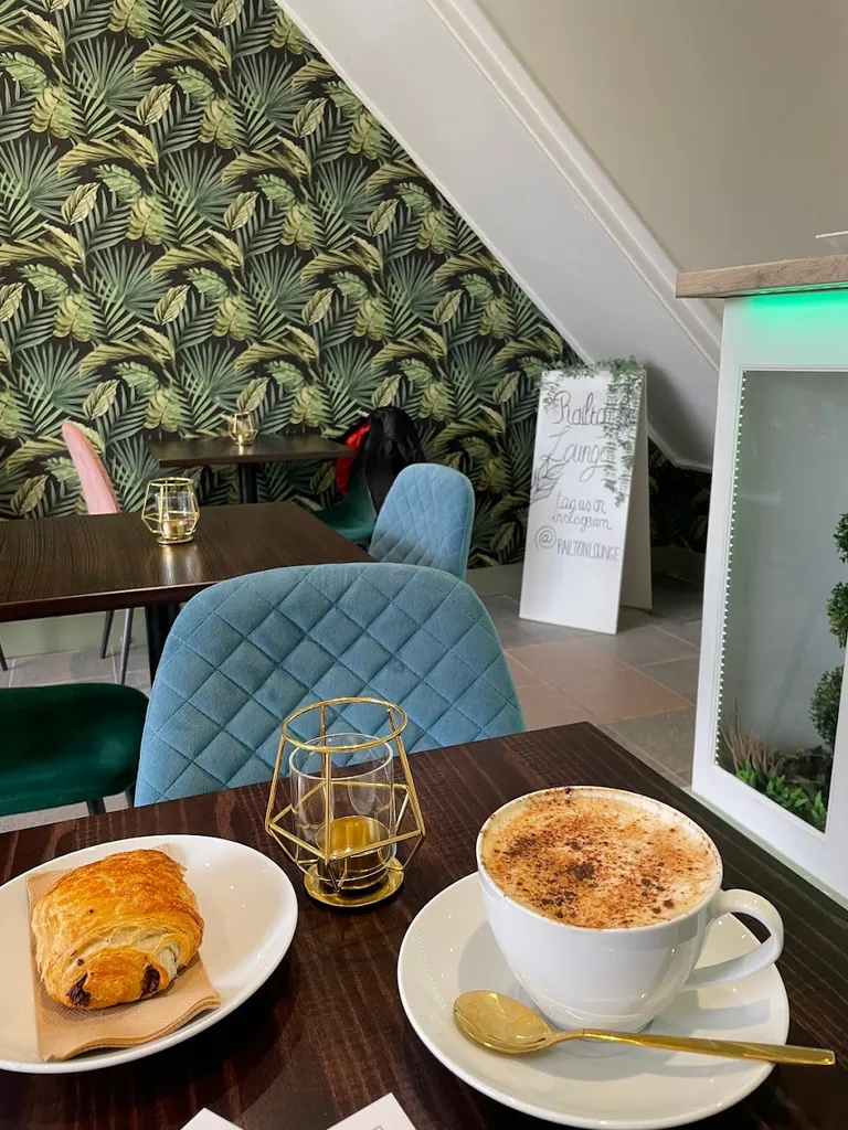 Railton Lounge