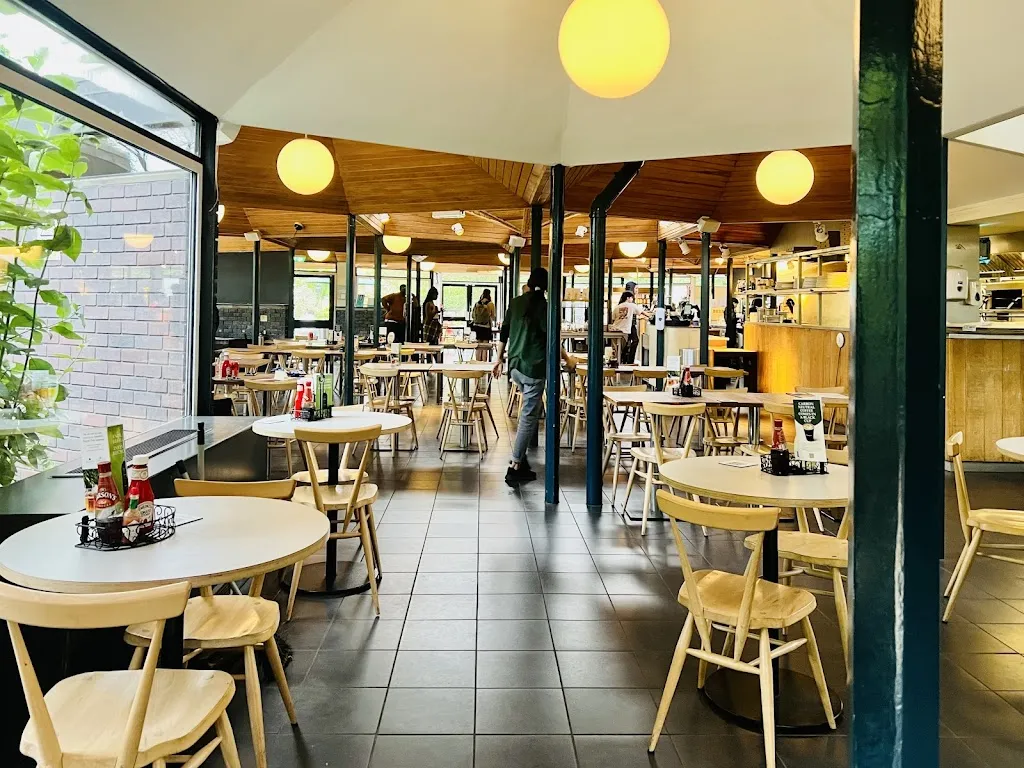 Regent's Bar & Kitchen