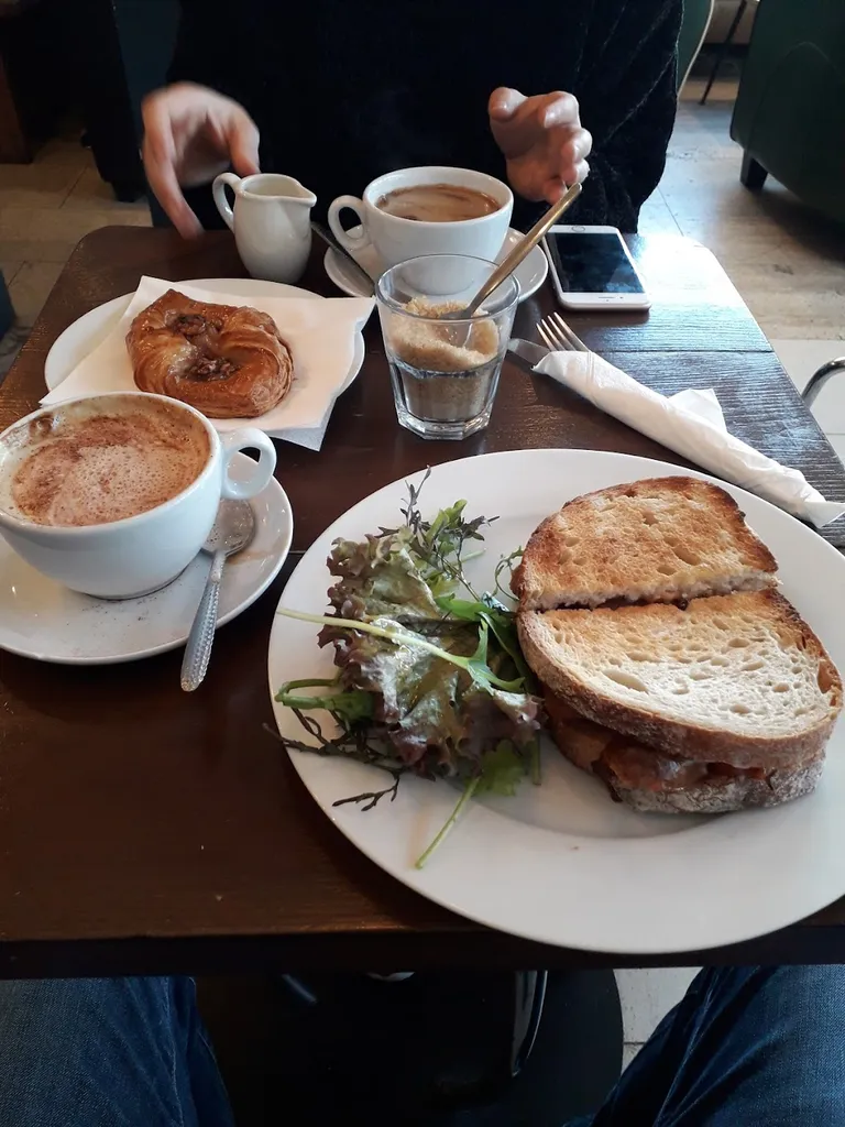Retro Cafe