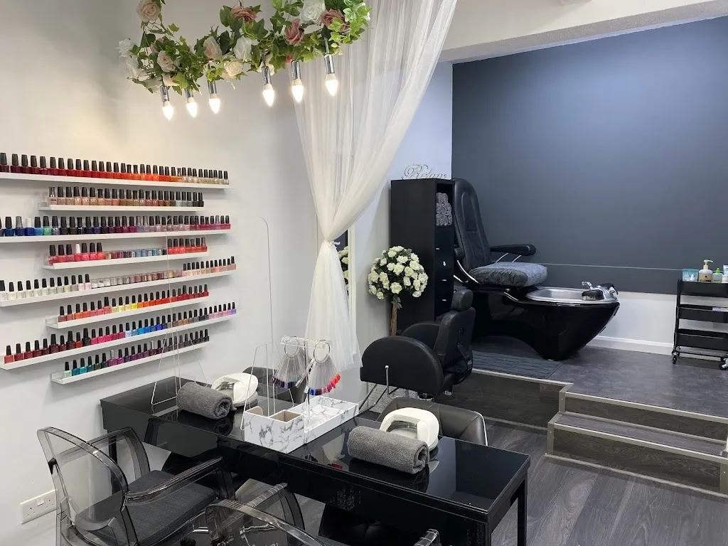 Rocstar Salon