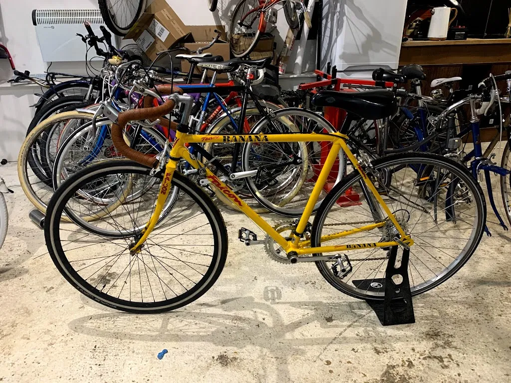 Roger Garage Custom Bikes