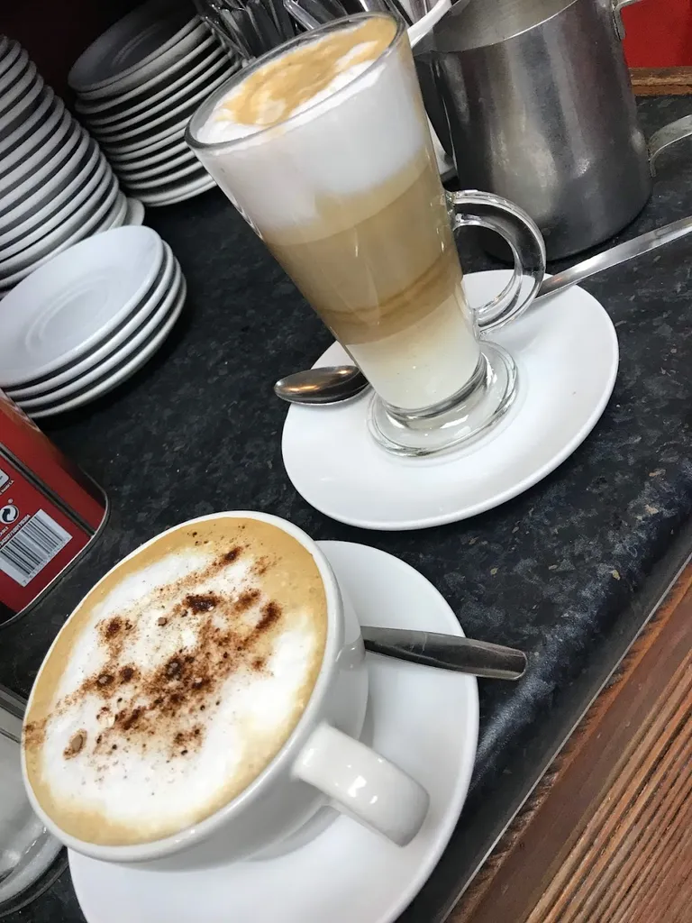 Rose's Cafe & Bistro