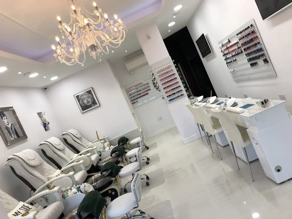 Royal N Spa (Ibeauty) London