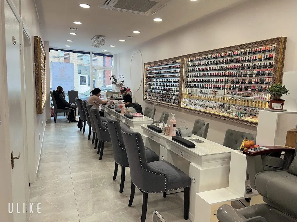 Skye nails and beauty