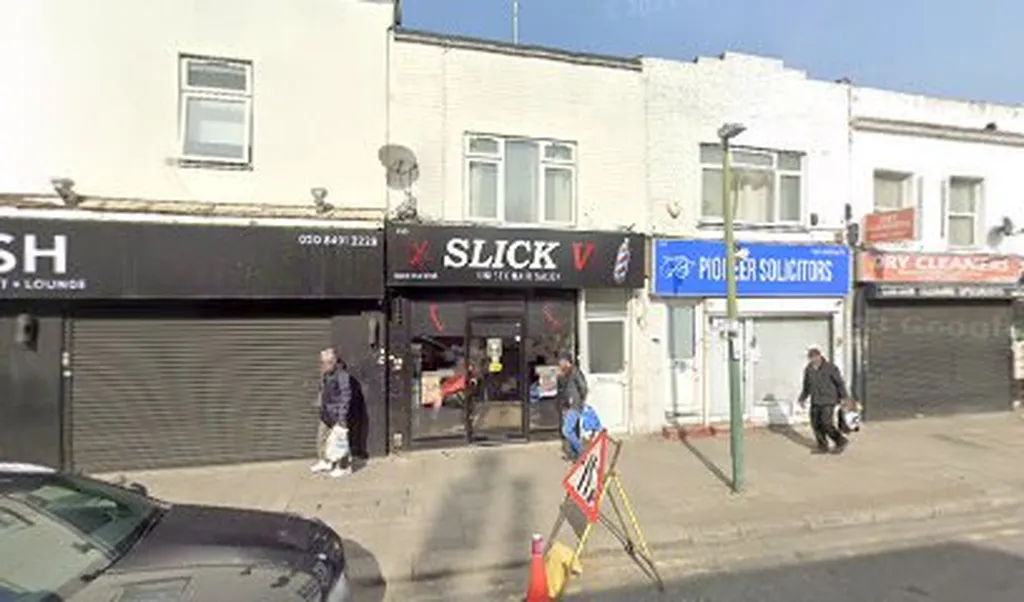 Slick V Unisex Hair & Beauty Salon