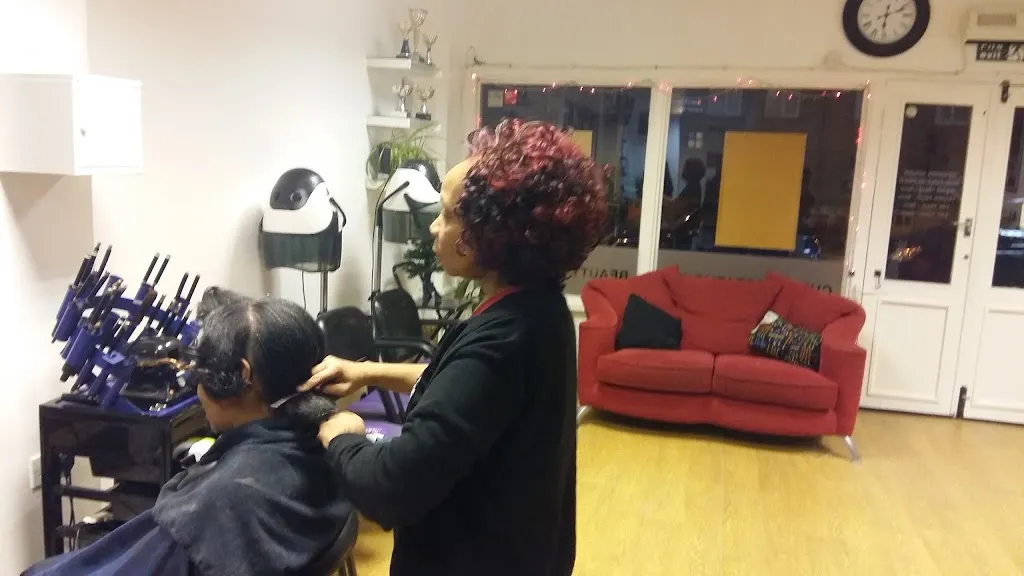 Sophistique Hair & Beauty