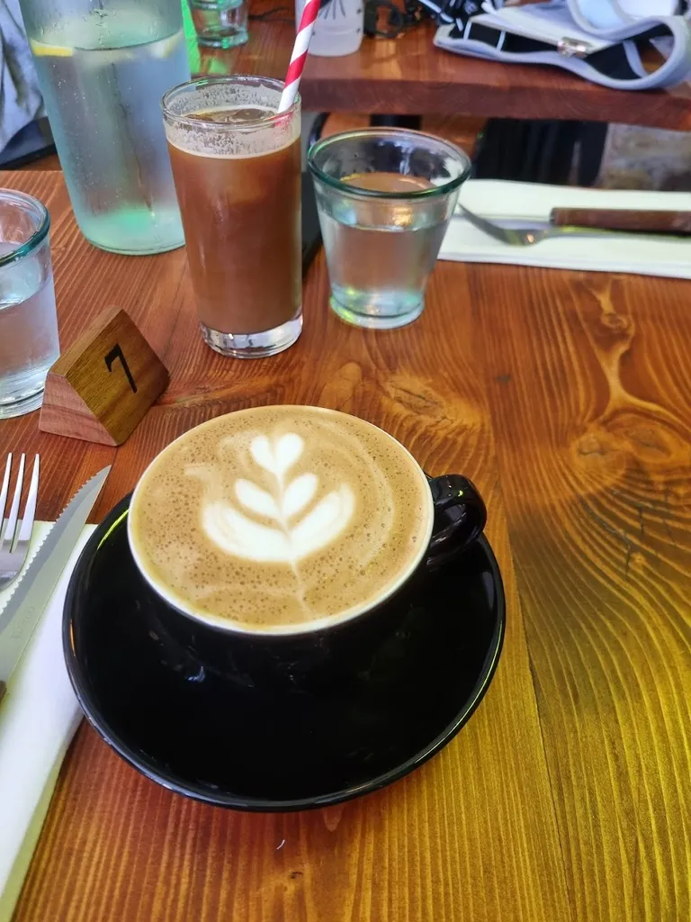 Sour Leaf Cafe