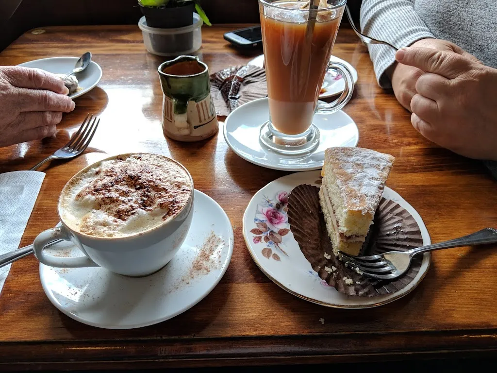 The Coffee Lovers fl Cafe